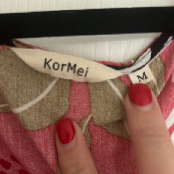 Floral Wrap Dress - Pink and Black - Picture 5 of 8